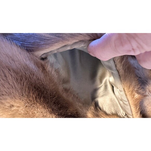 Mink Fur Wrap/ Shawl - Picture 13 of 13